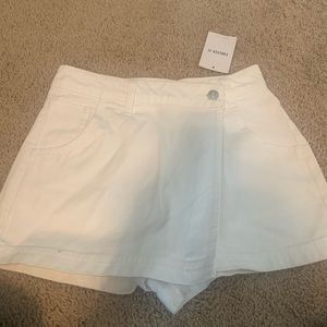 NWT white jean skort